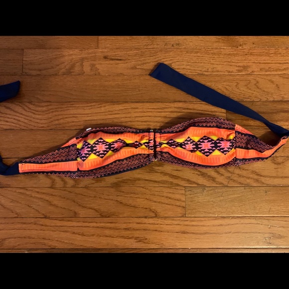 Hurley Bandeau Strapless Swim Top - Picture 2 of 4